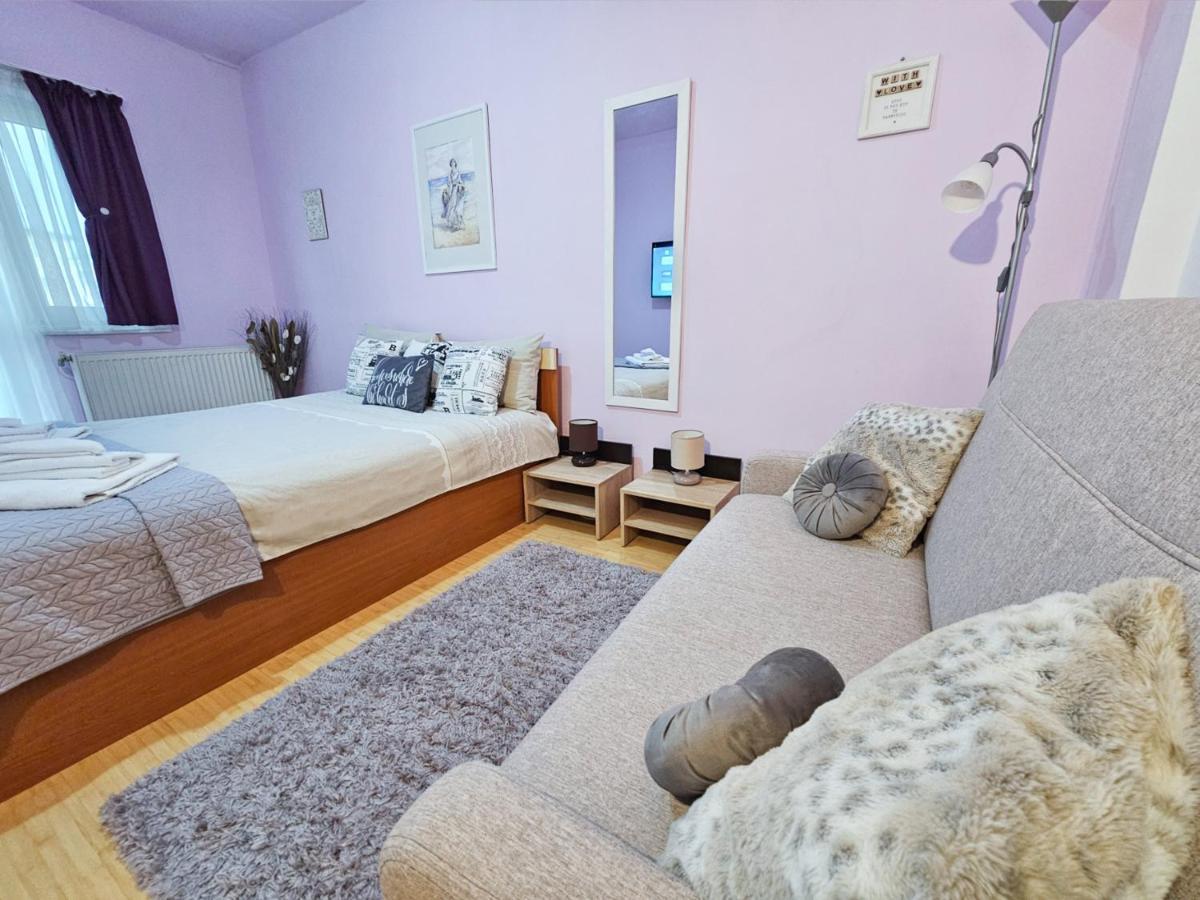 Central Park Apartment Турда Екстериор снимка